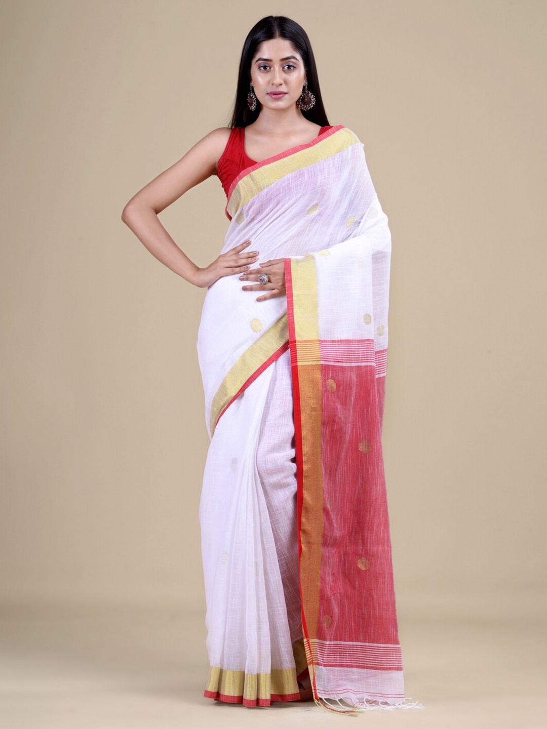 

Laa Calcutta White & Red Woven Design Jute Silk Jamdani Saree