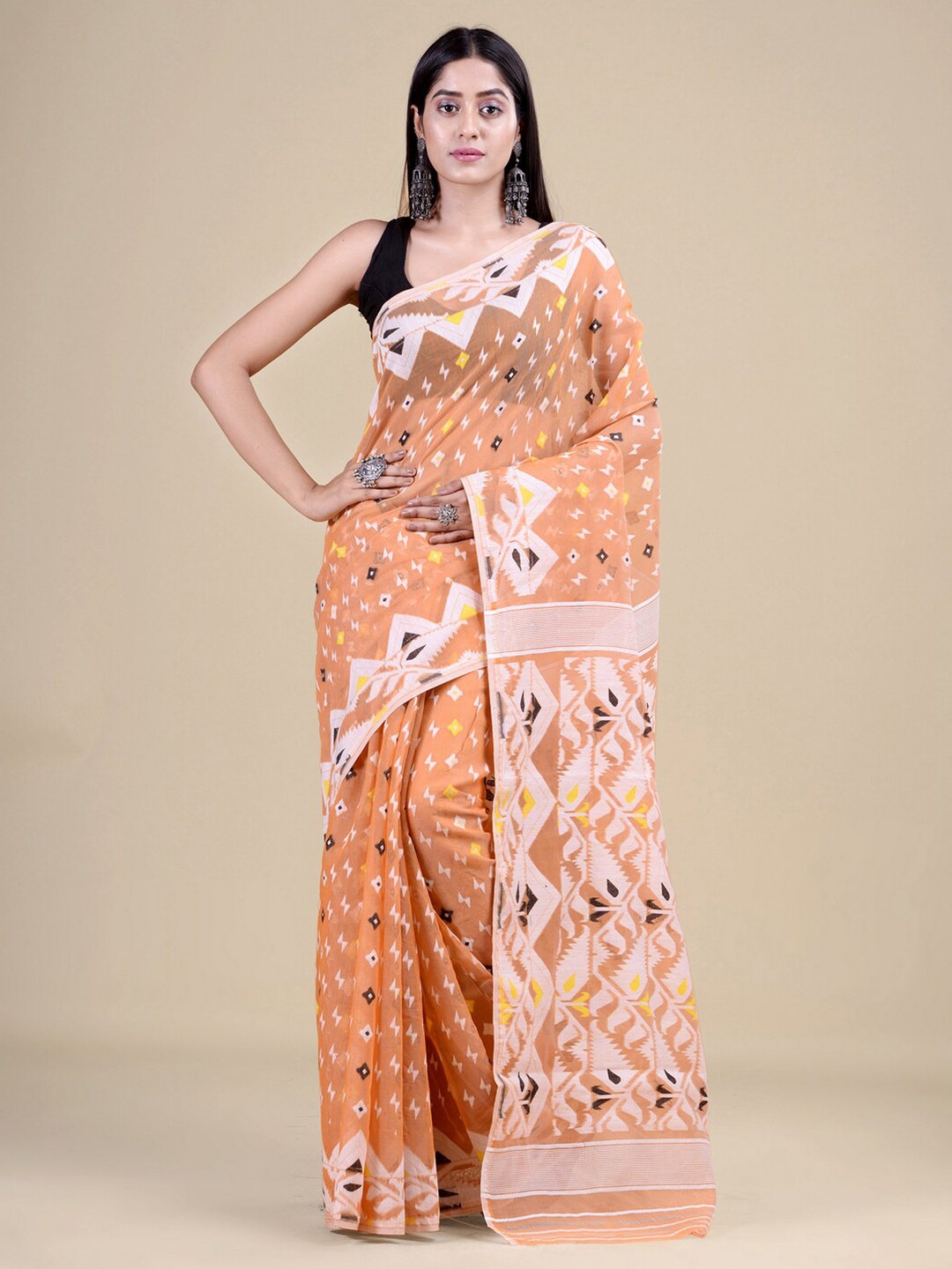 

Laa Calcutta Brown & White Woven Design Jute Silk Jamdani Saree