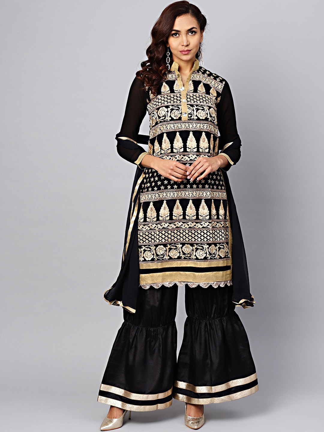 

Chhabra 555 Women Black Embroidered Kurta Sets