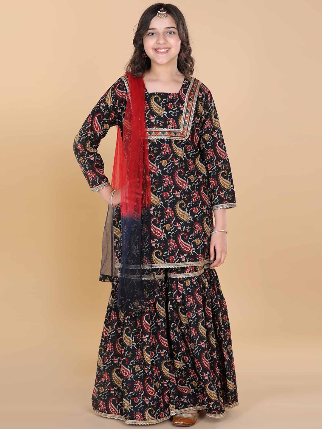 

ADIVA Girls Black Paisley Embroidered Gotta Patti Pure Cotton Kurti with Sharara & With Dupatta