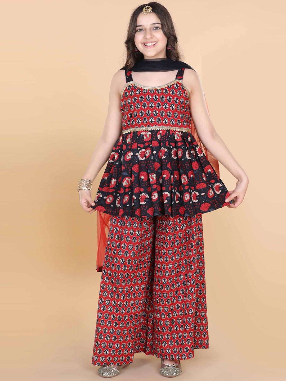 

ADIVA Girls Black Floral Printed Empire Pure Cotton Top with Palazzos & With Dupatta