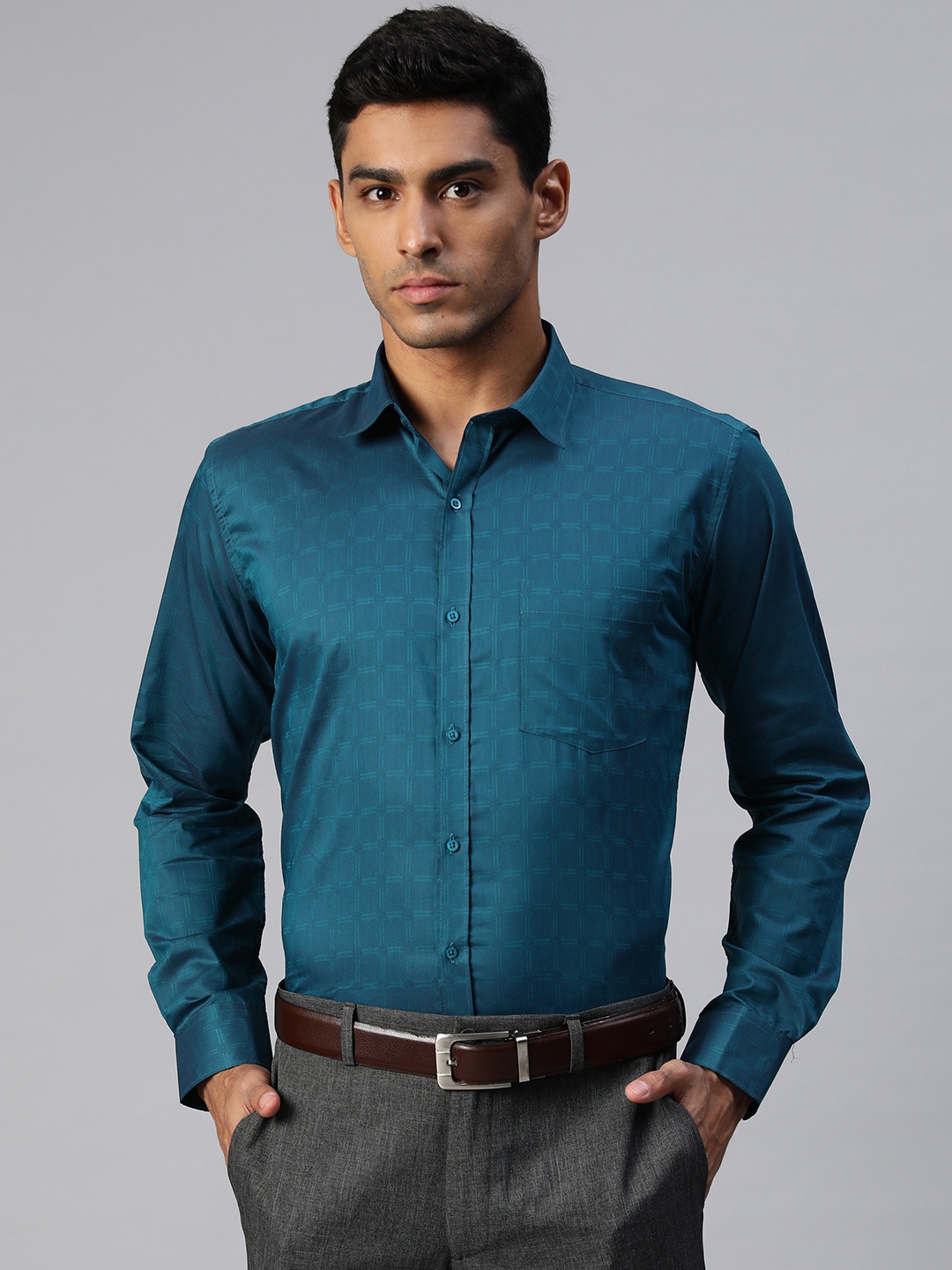 

MANQ Men Teal Blue Smart Checked Formal Shirt
