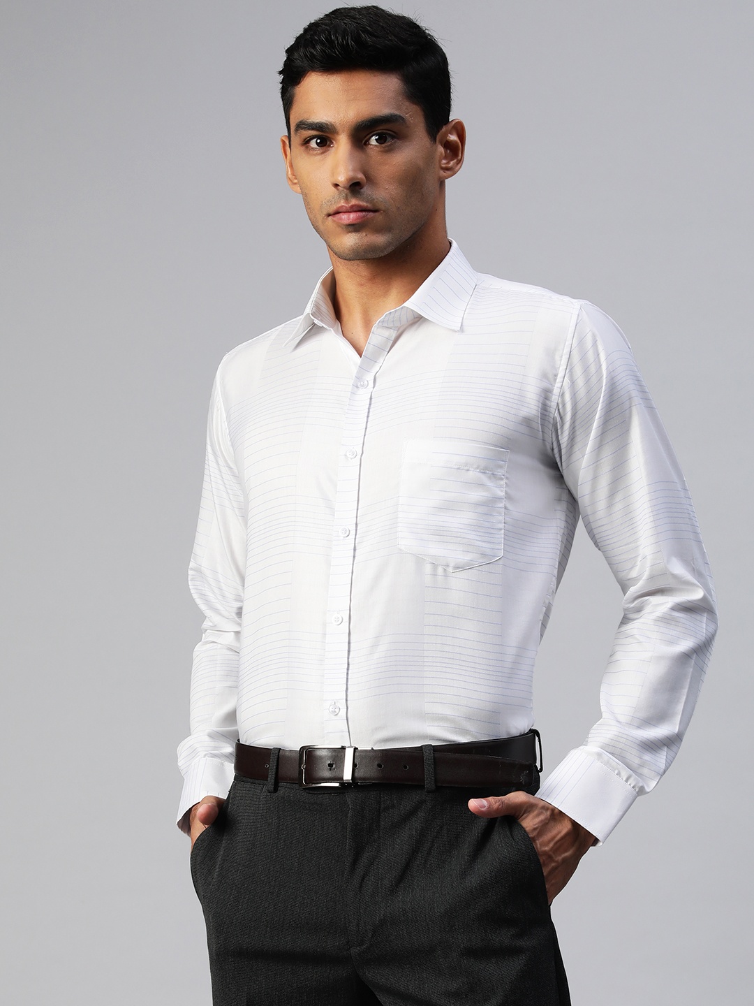 

MANQ Men White Smart Regular Fit Horizontal Stripes Formal Shirt