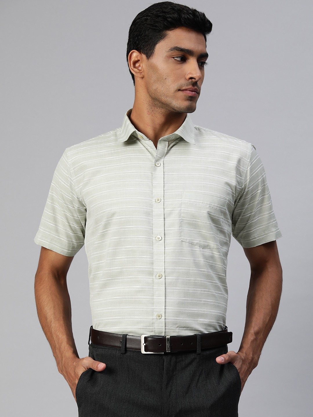 

MANQ Men Mint Green & White Smart Horizontal Striped Formal Shirt