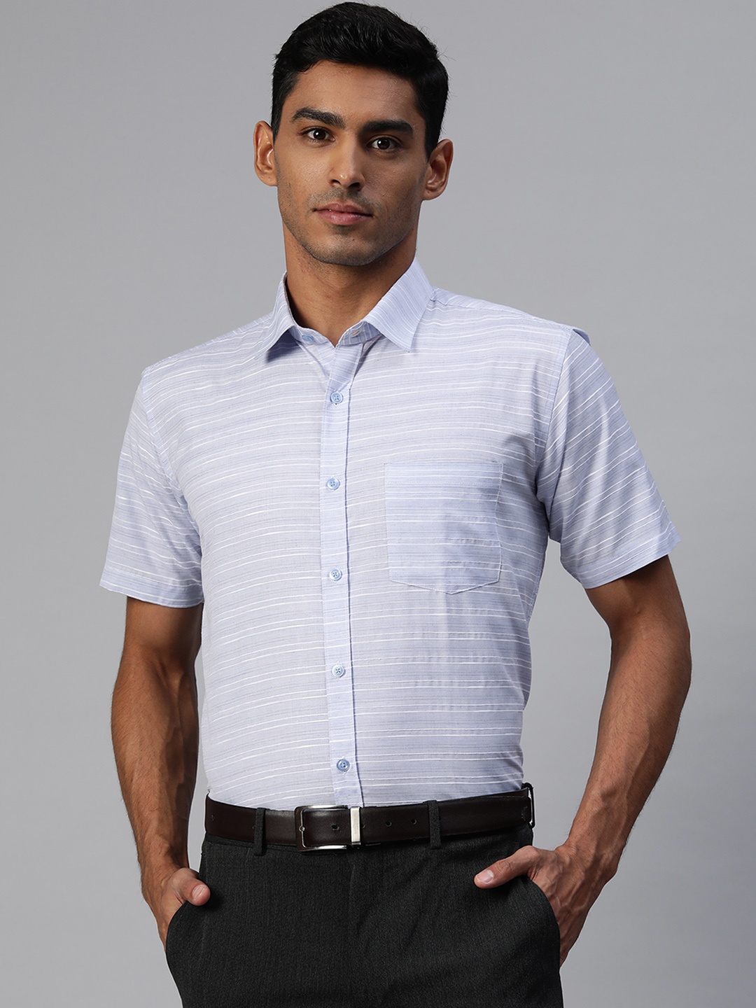 

MANQ Men Blue & White Smart Regular Fit Horizontal Stripes Formal Shirt