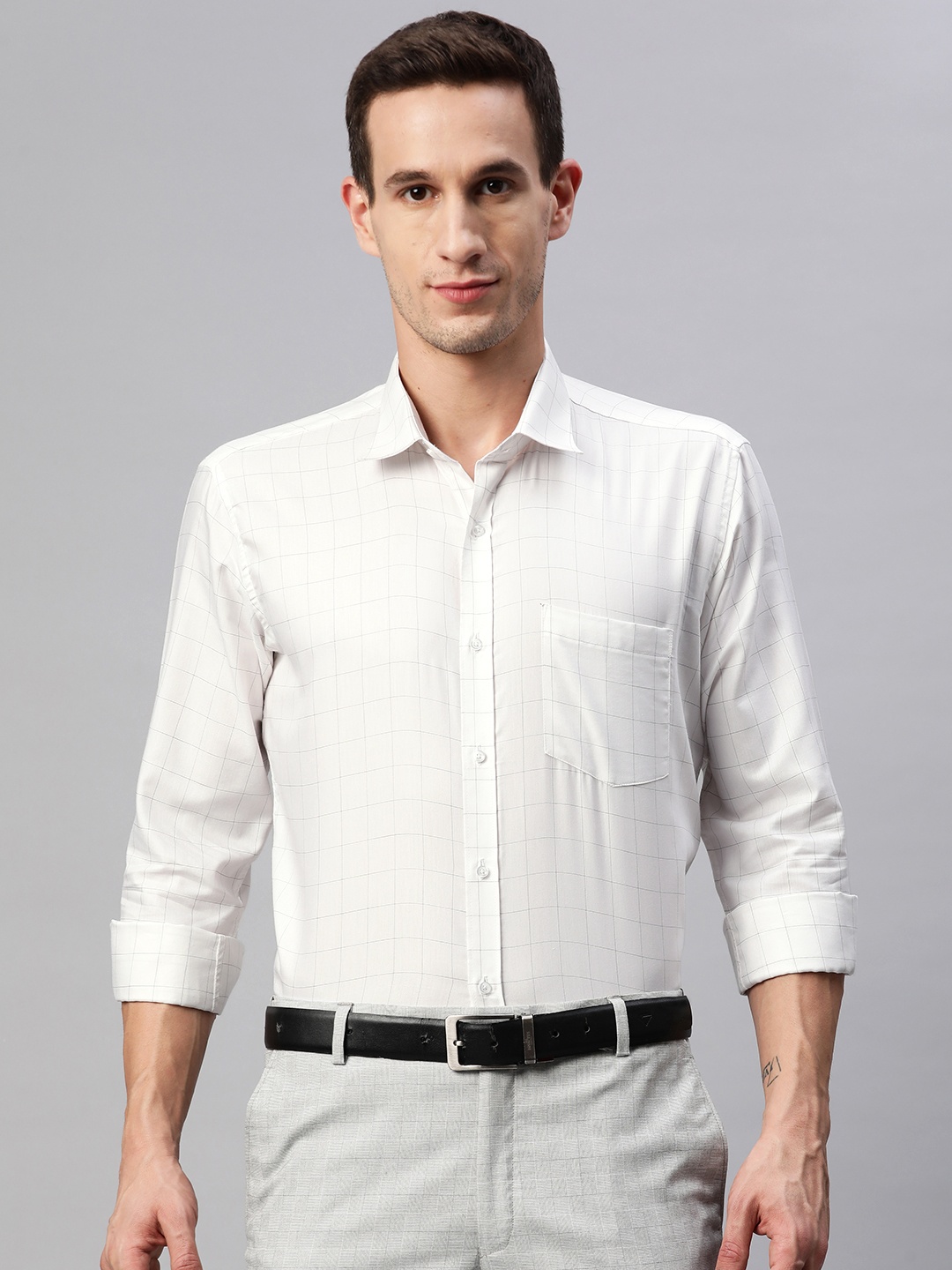 

MANQ Men White Smart Checked Formal Shirt