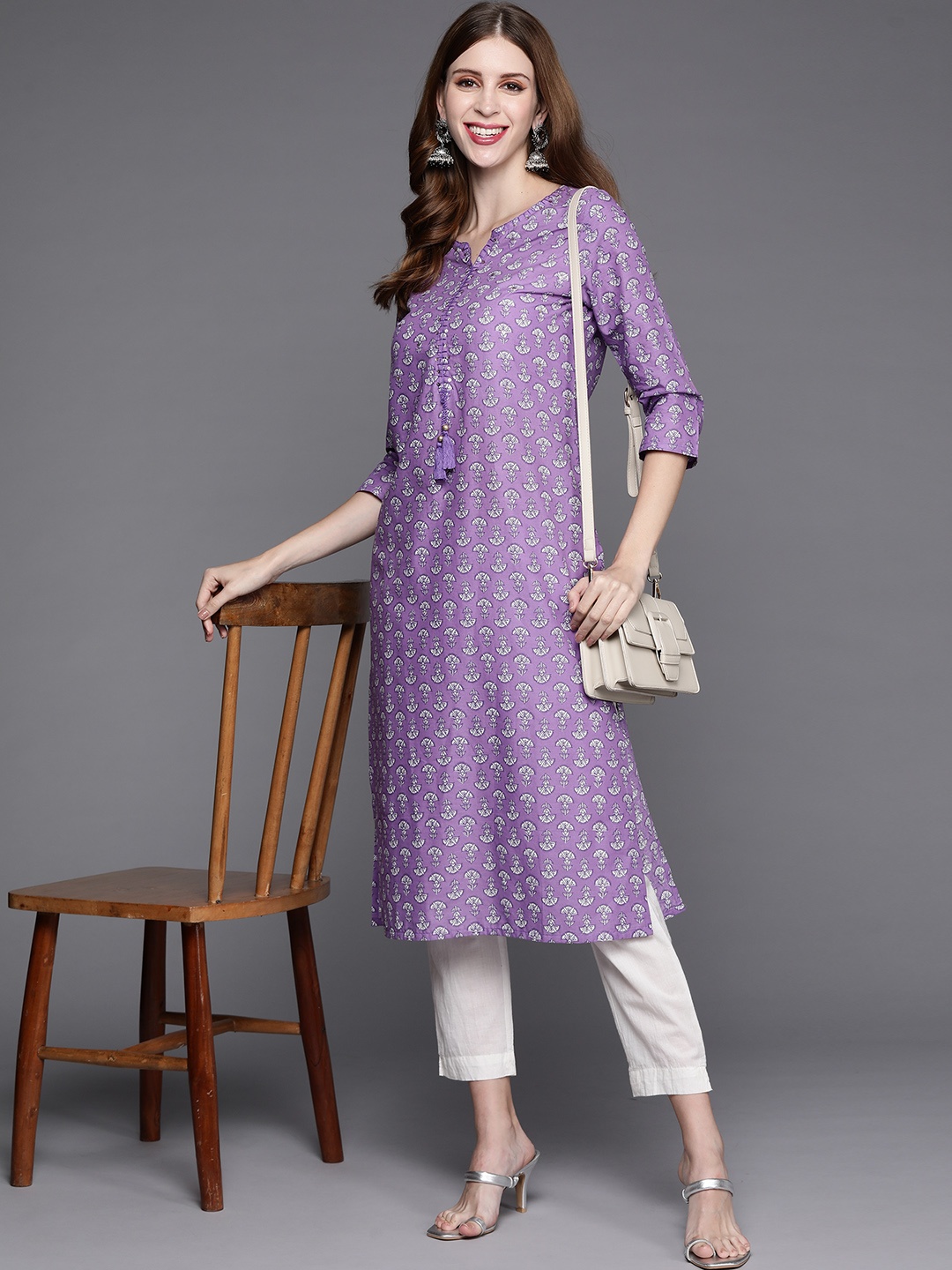 

Varanga Women Purple & White Cotton Ethnic Motifs Print Kurta