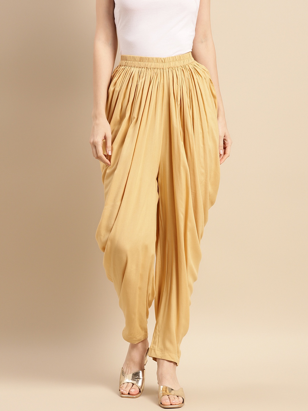 

Saadgi Women Beige Solid Dhoti Pants