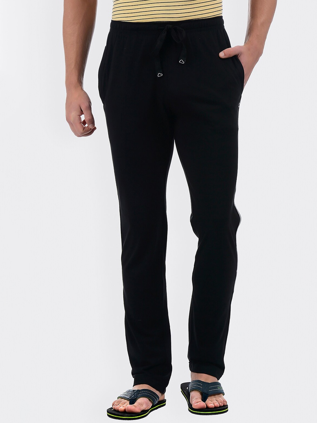 

Sweet Dreams Men Black Solid Cotton Lounge Pants
