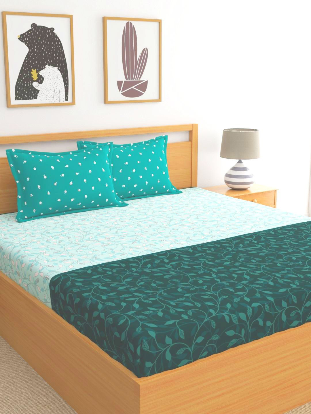 

My Room Green & White Floral 140 TC Super King Bedsheet with 2 Pillow Covers