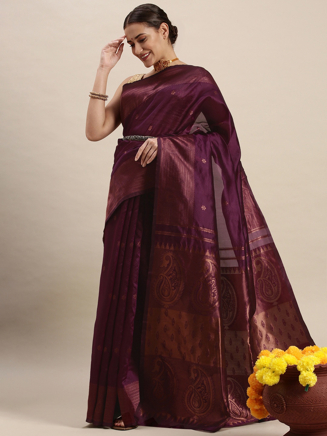 

Rudra Fashion Purple & Gold-Toned Ethnic Motifs Silk Blend Banarasi Saree