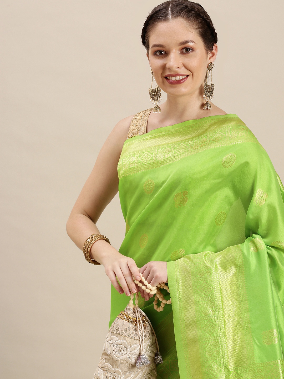 

Rudra Fashion Fluorescent Green & Gold-Toned Ethnic Motifs Silk Blend Banarasi Saree