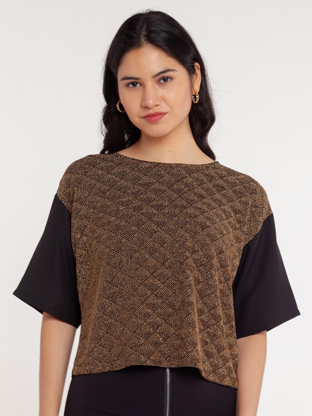 

Zink London Black Geometric Print Top