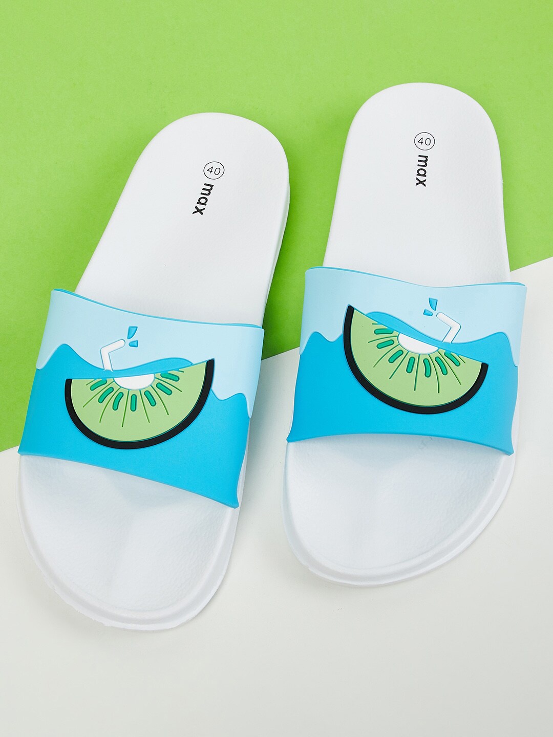 

max Women Blue & White Printed Flip Flops Sliders