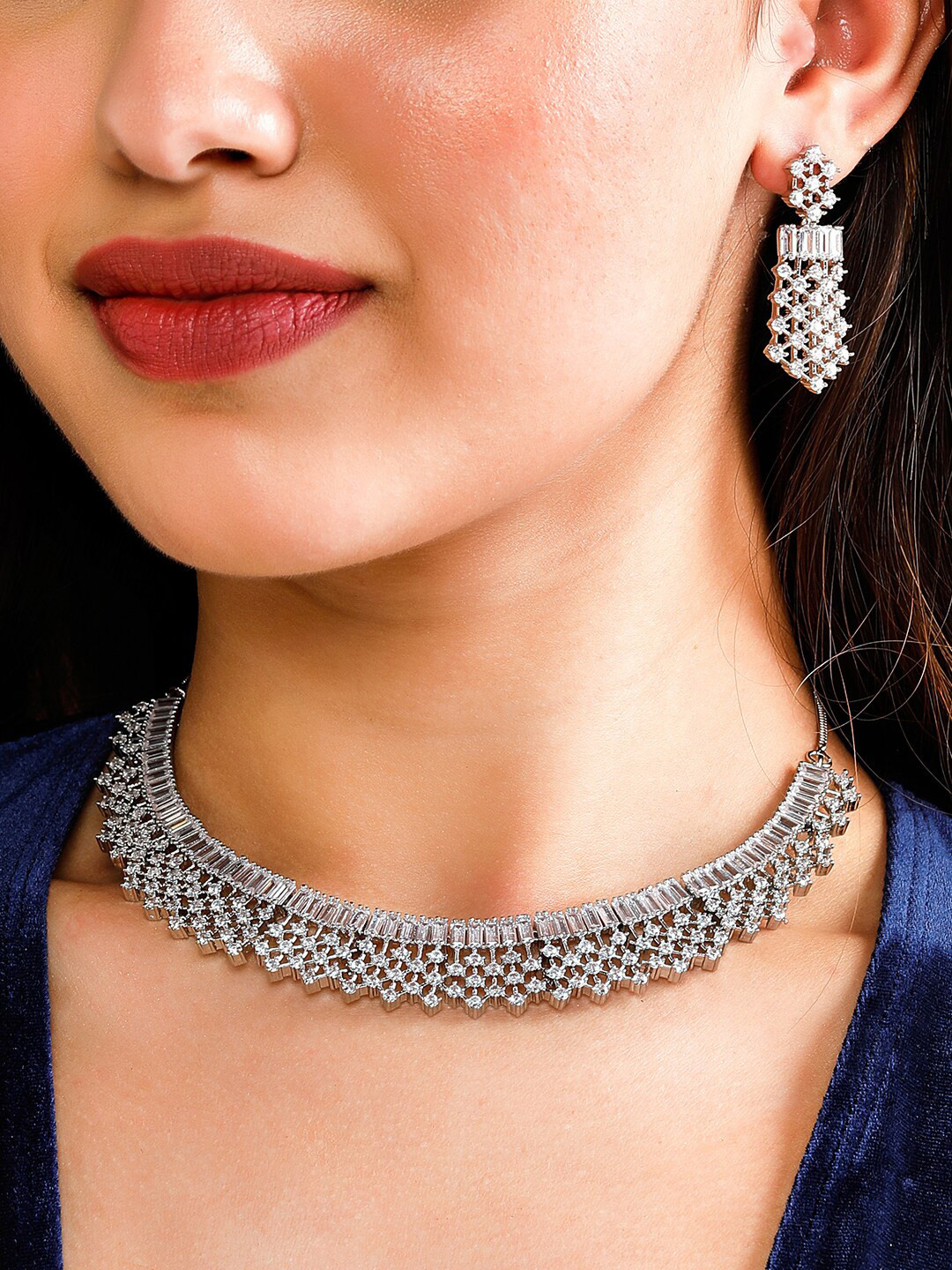 

Rubans Silver-Plated White Kundan-Studded Jewellery Set