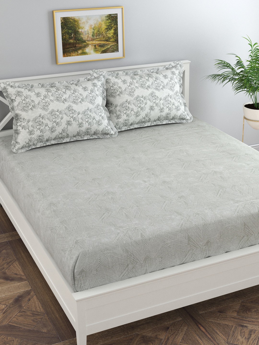 

Florida Green & Grey Floral Printed 300 TC King Bedsheet with 2 Pillow Covers