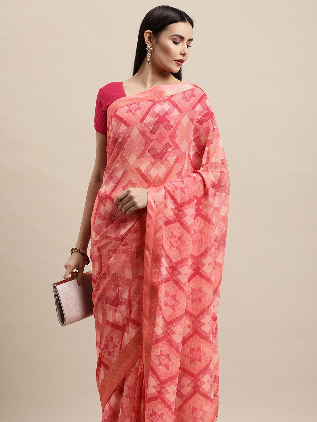 

Vishal Prints Pink Abstract Print Saree