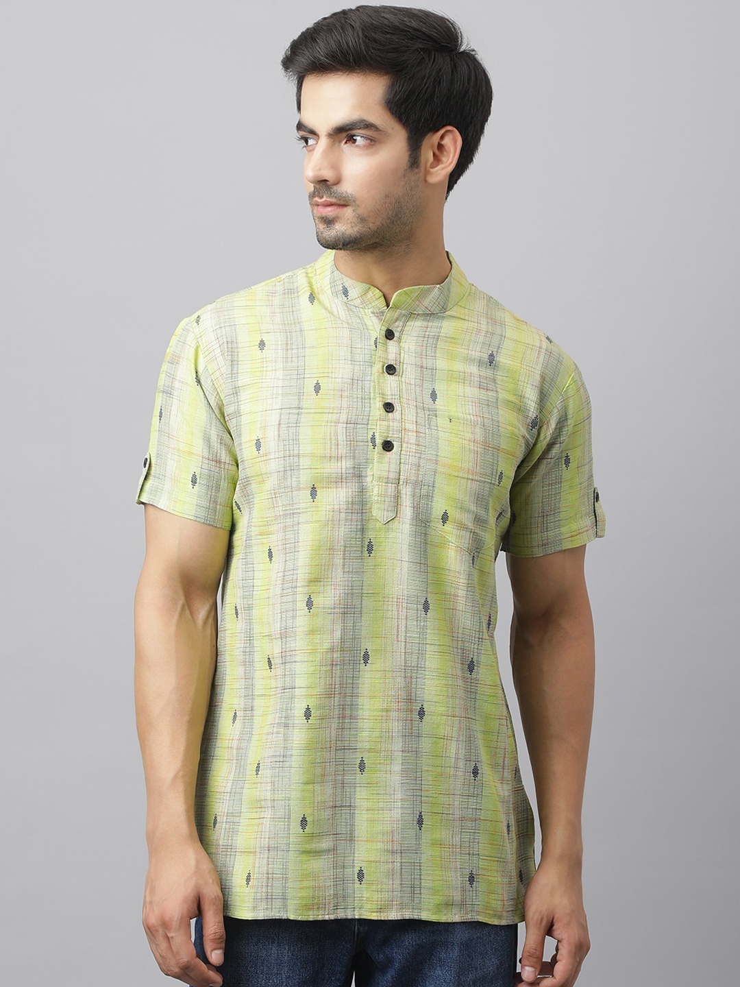 

Waahiba Men Green Geometric Printed Kurta