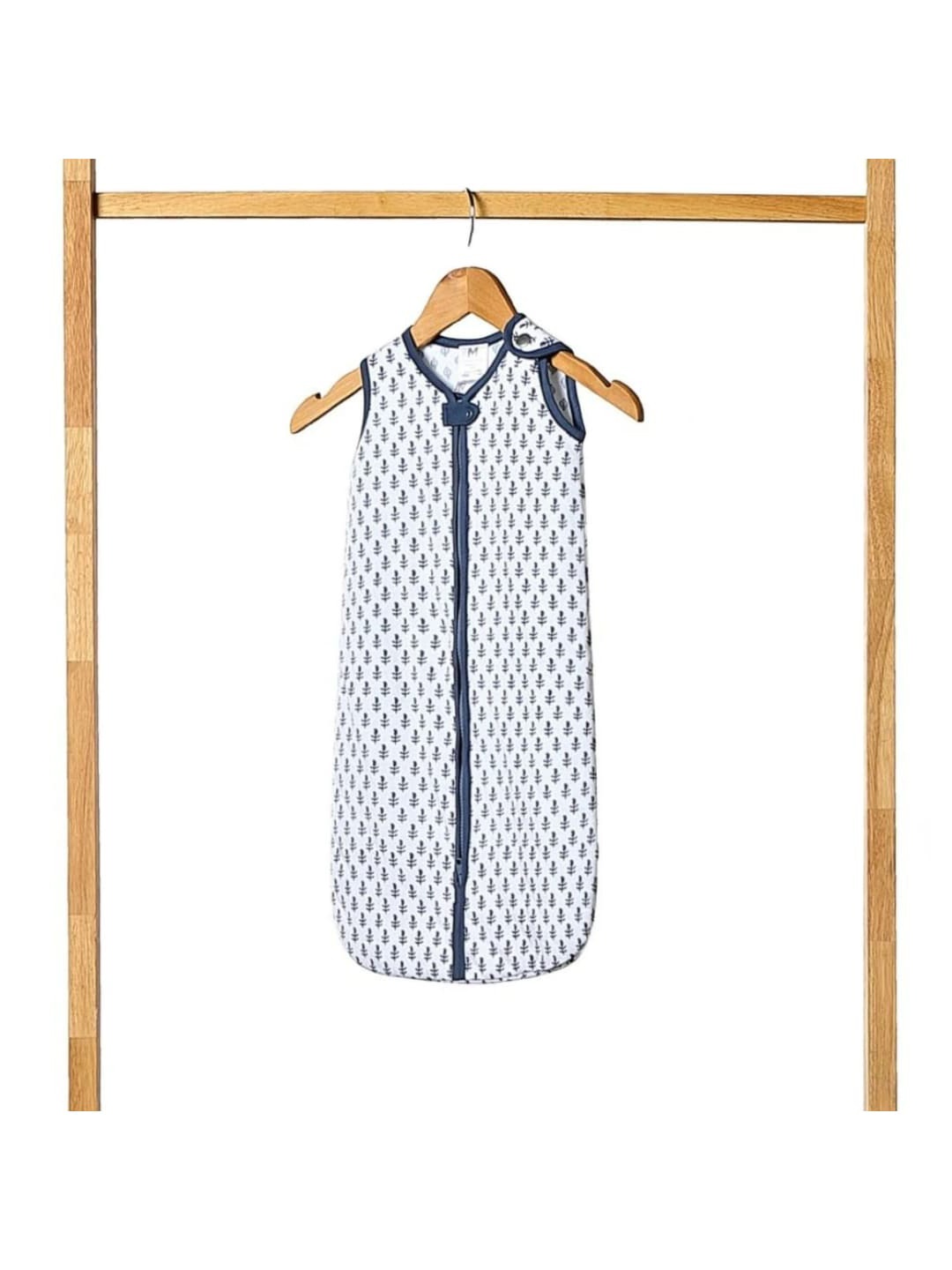 

Malabar Baby Fort Wearable Baby Sleeping Bag Medium - 6-18 Months, White