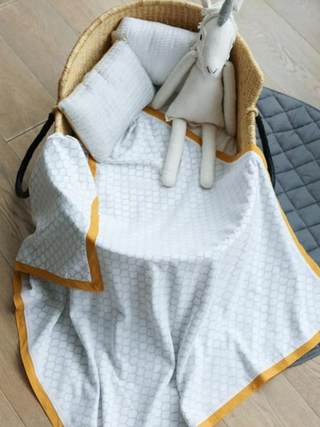 

Malabar Baby Infants White & Yellow Geometric Summer 210 GSM Cotton Single Bed Dohar