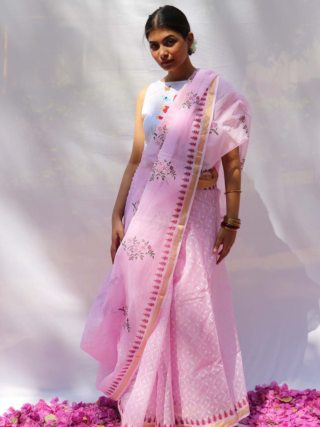 

Chidiyaa Pink & Gold-Toned Floral Zari Pure Silk Saree