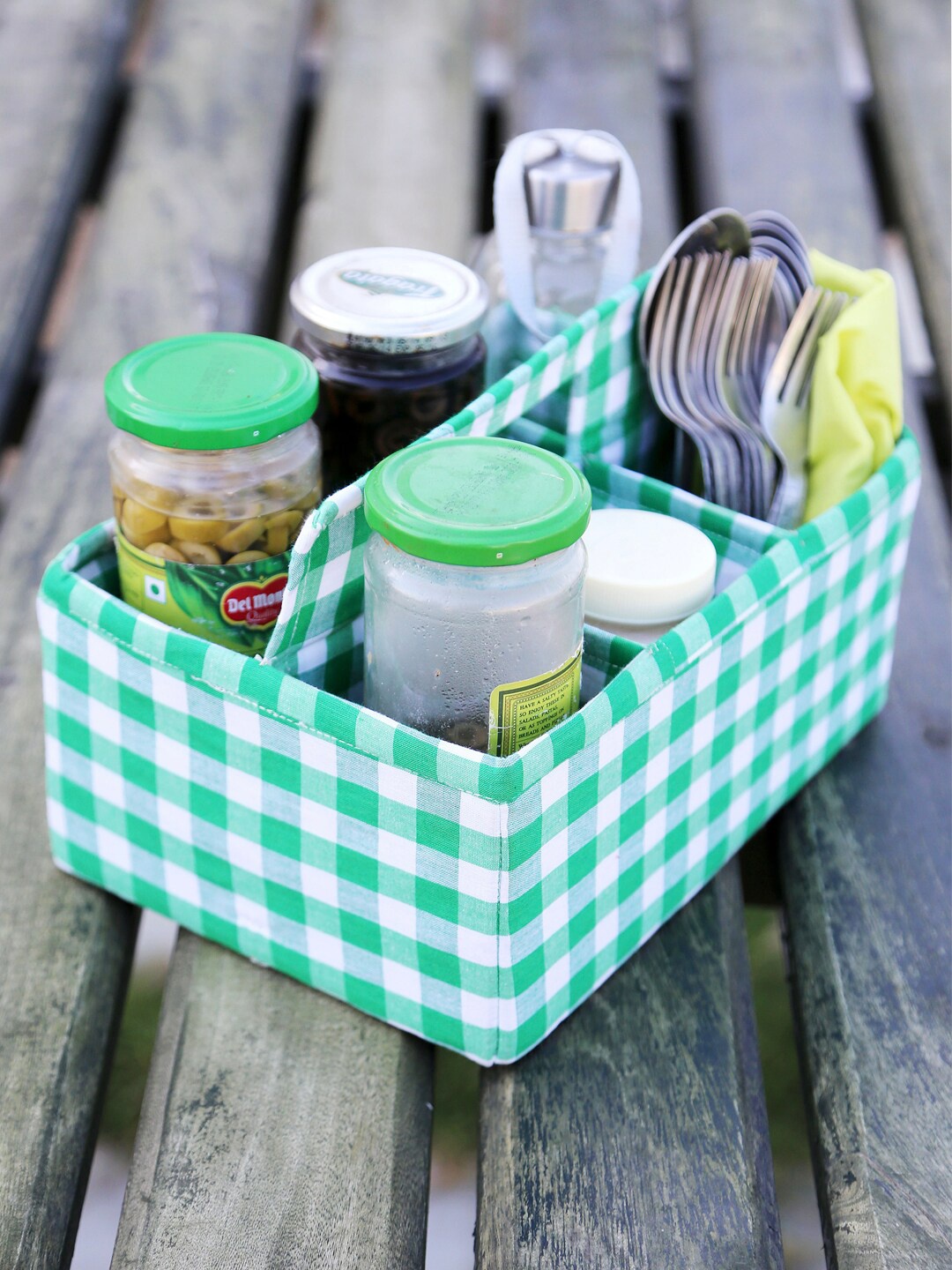 

My Gift Booth Green Checked Cutlery Organiser