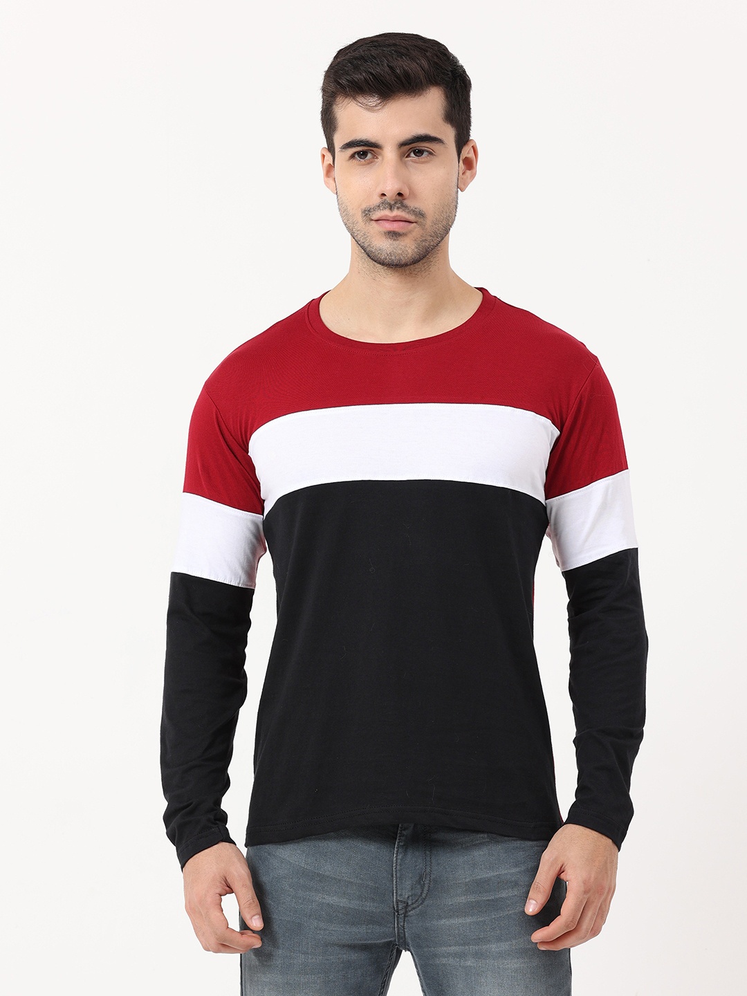 

Fleximaa Men Black & Maroon Colourblocked Monochrome T-shirt