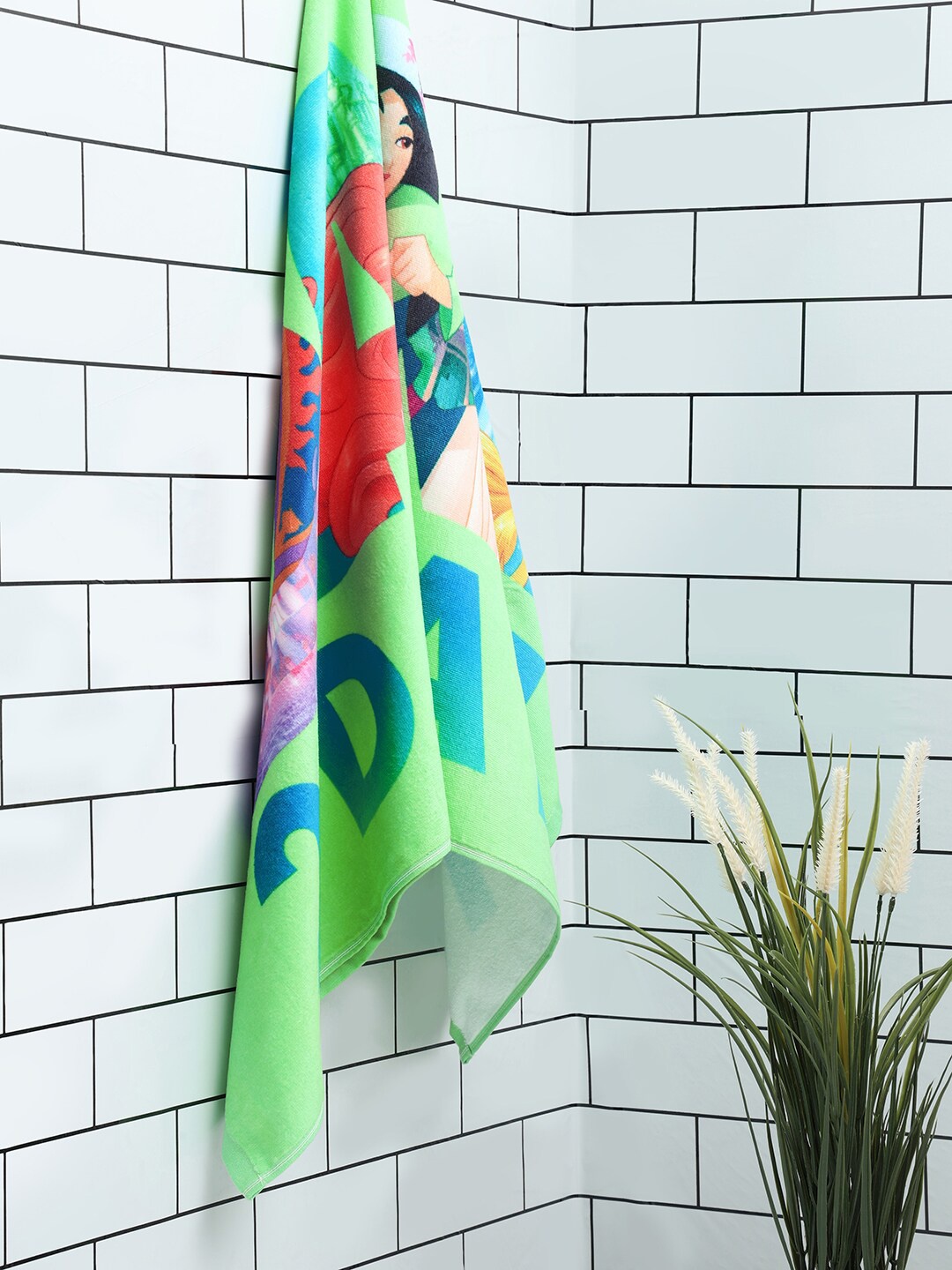 

SPACES Green Disney Printed 380 GSM Cotton Bath Towels