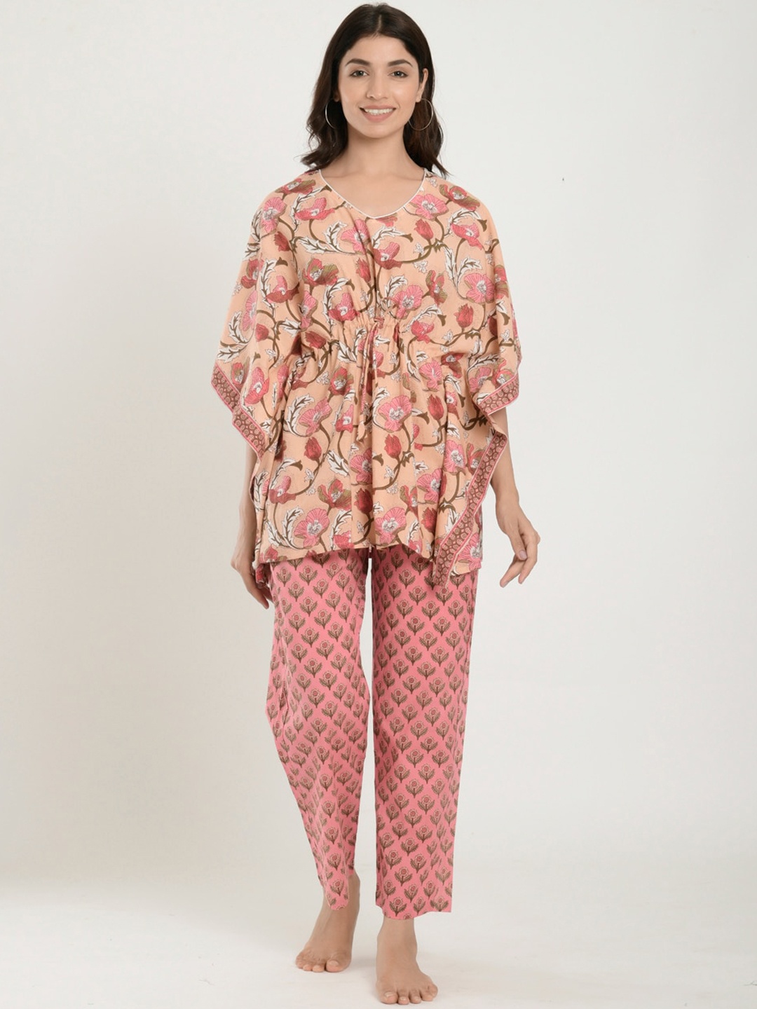 

Ikk Kudi by Seerat Women Peach-Coloured & Pink Printed Pure Cotton Kaftan Night suit