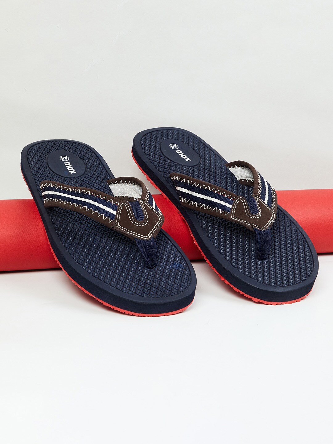 

max Men Blue & Red Embellished Rubber Thong Flip-Flops
