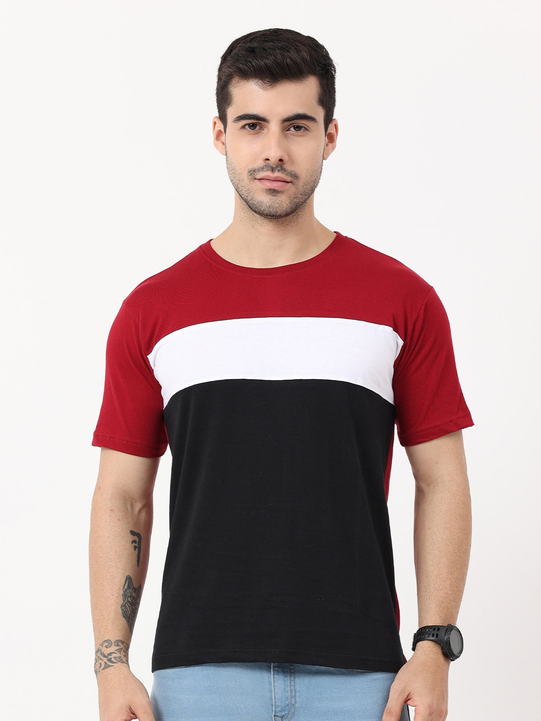 

Fleximaa Men Maroon & Black Colourblocked T-shirt