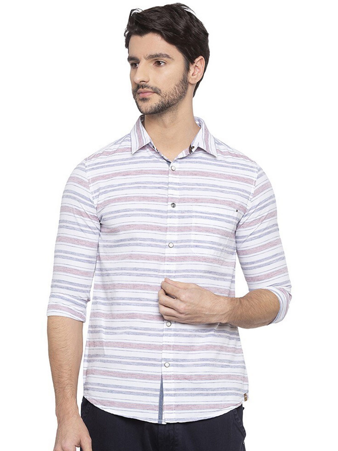 

SPYKAR Men Pink Slim Fit Horizontal Striped Casual Shirt