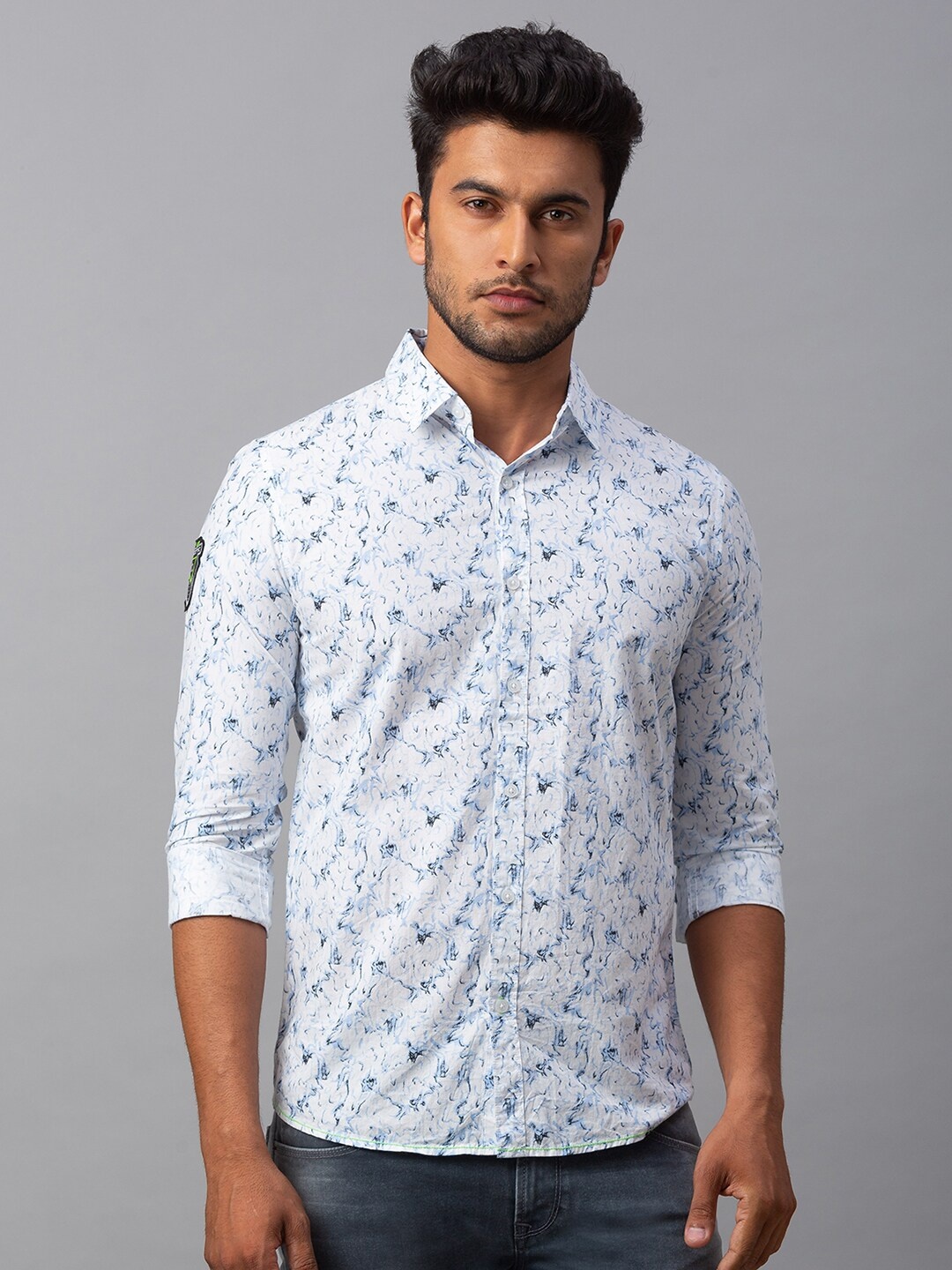 

SPYKAR Men White Slim Fit Printed Cotton Casual Shirt