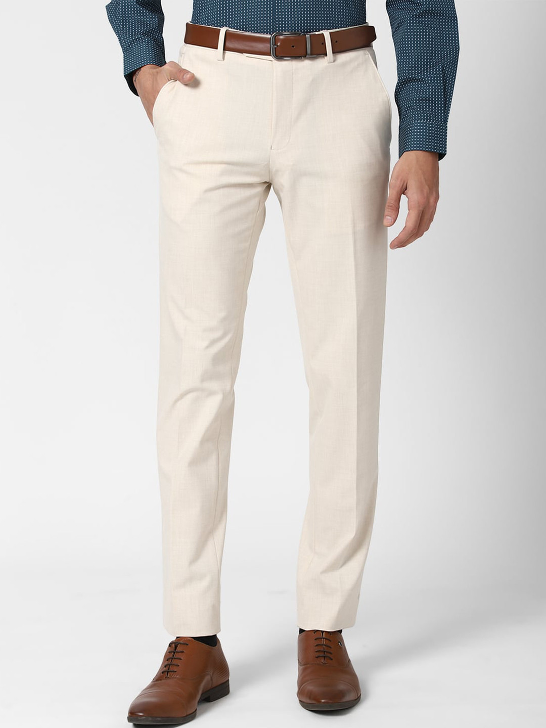 

Peter England Elite Men Cream Solid Formal Trouser