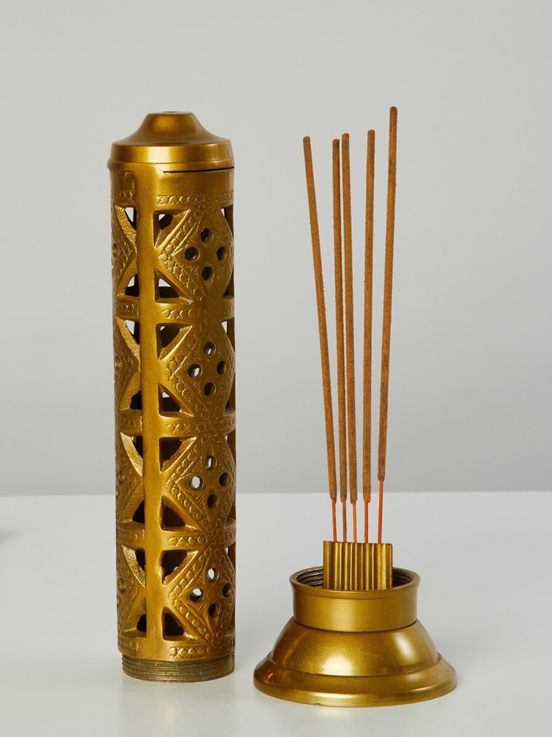 

Home Centre Gold-Toned Upasana Geometrical Cut-Out Aluminum Incense Stick Holder