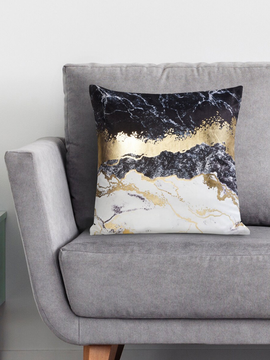 

Home Centre Black & White Abstract Square Cushion Covers