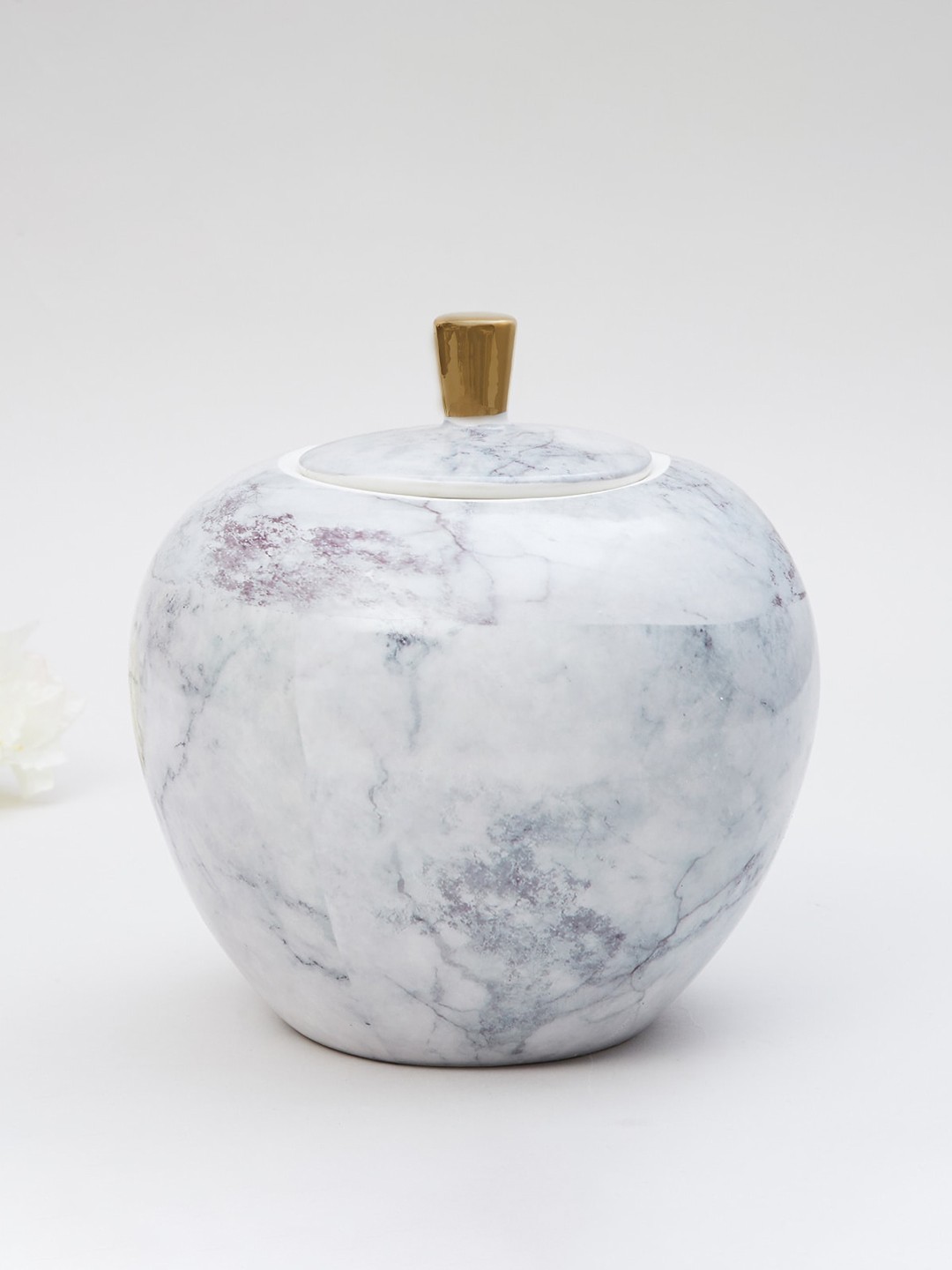 

Home Centre White Apple-Shaped Ceramic Decorative Jar With Lid Showpieces