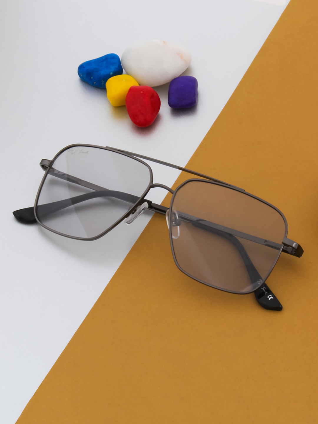 

Ted Smith Unisex Grey Lens & Black Aviator Sunglasses with Polarised and UV Protected Lens
