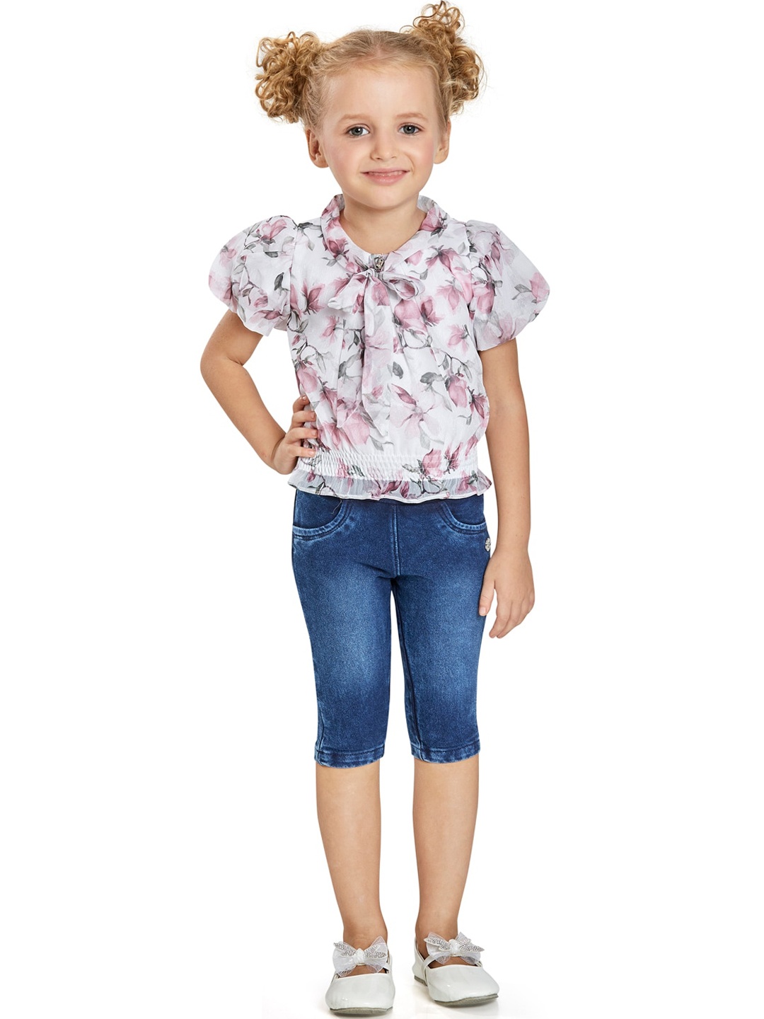 

Peppermint Girls Pink & Blue Printed Top with Capris