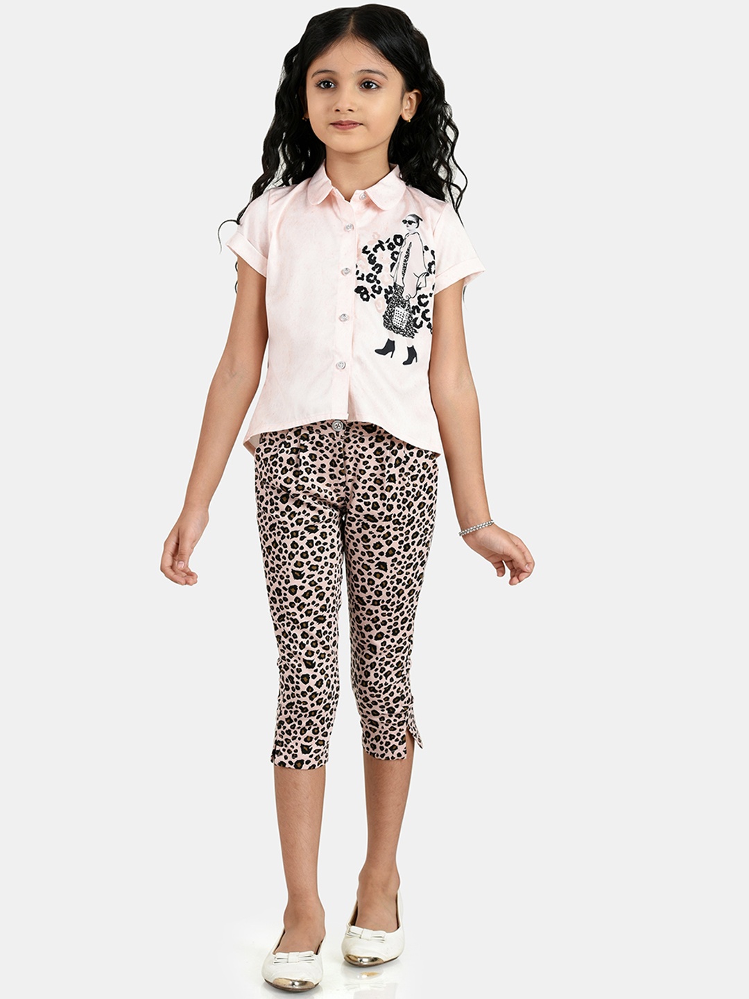 

Peppermint Girls Peach-Coloured & Black Printed Top with Capris