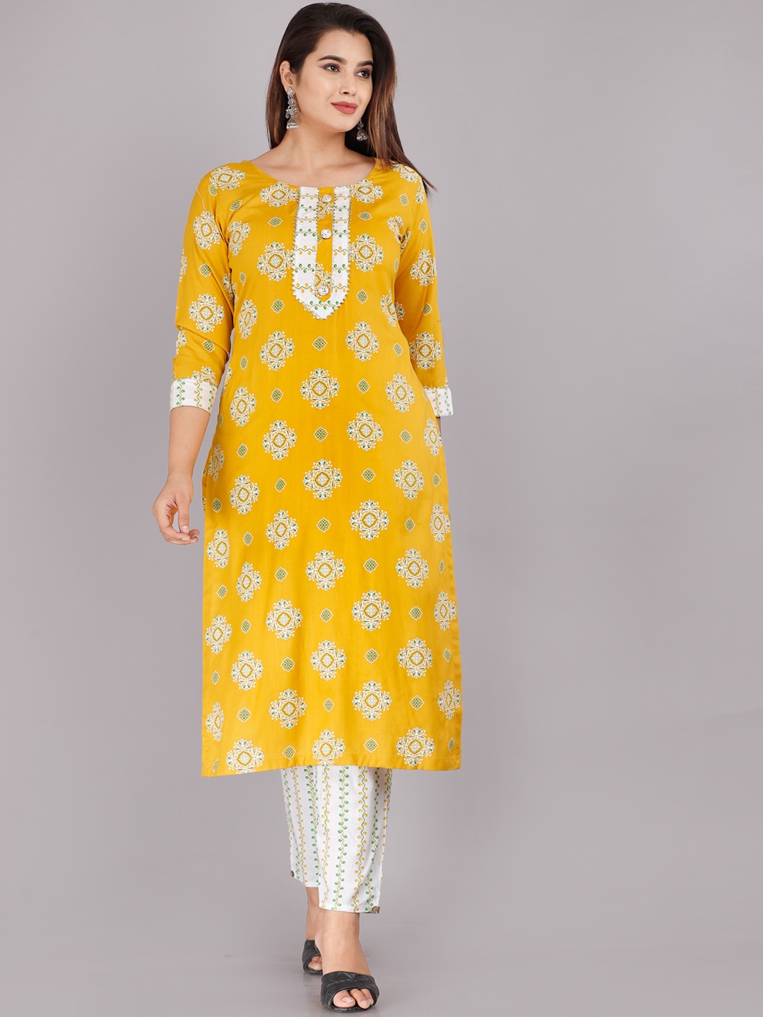 

KALINI Women Yellow Ethnic Motifs Printed Kurta with Trousers