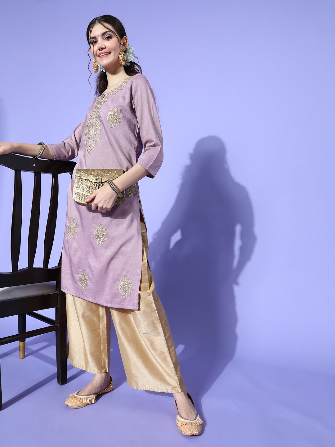 

Tikhi Imli Women Lavender Crepe Ethereal Embroidery Kurta