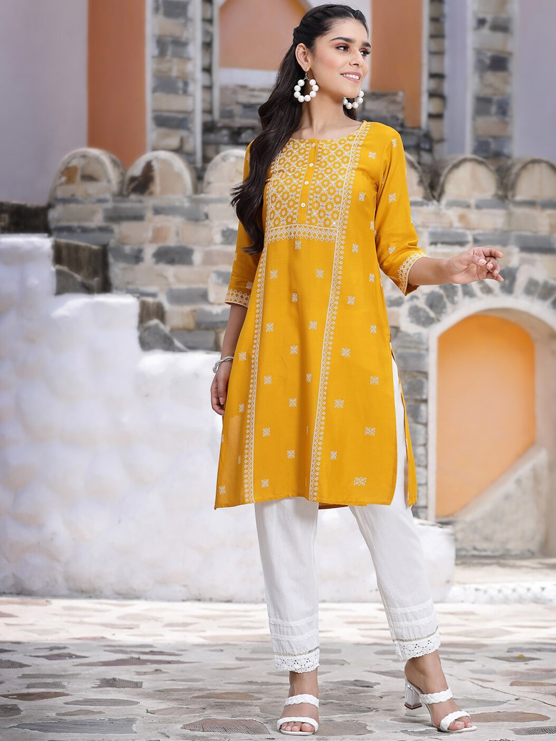 

Juniper Women Mustard Yellow Floral Printed Kurta