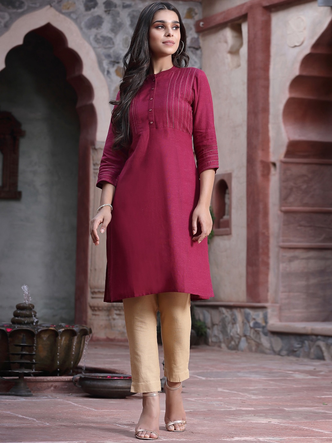 

Juniper Women Maroon Kurta