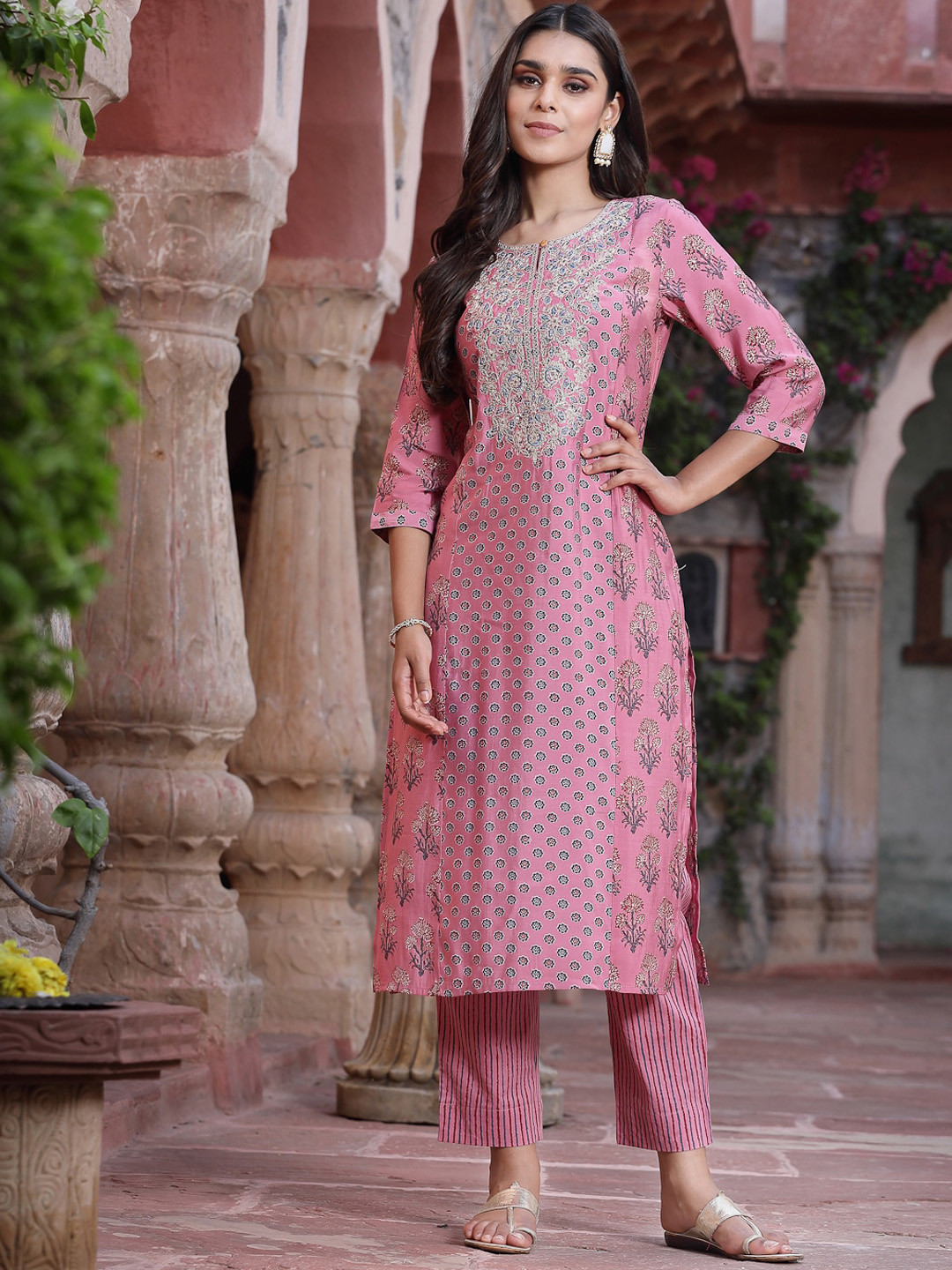 

Juniper Women Pink Ethnic Motifs Printed Thread Work Kurta with Trousers