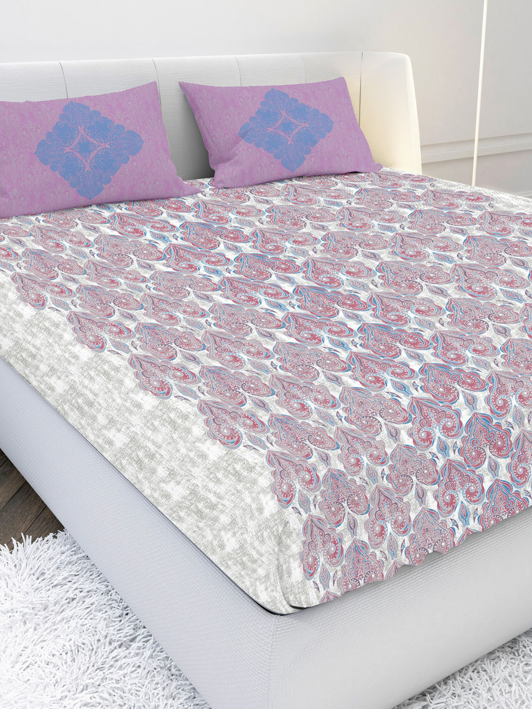 

MAYFAIR HOMES LONDON Pink & White Floral 210 TC King Bedsheet with 2 Pillow Covers