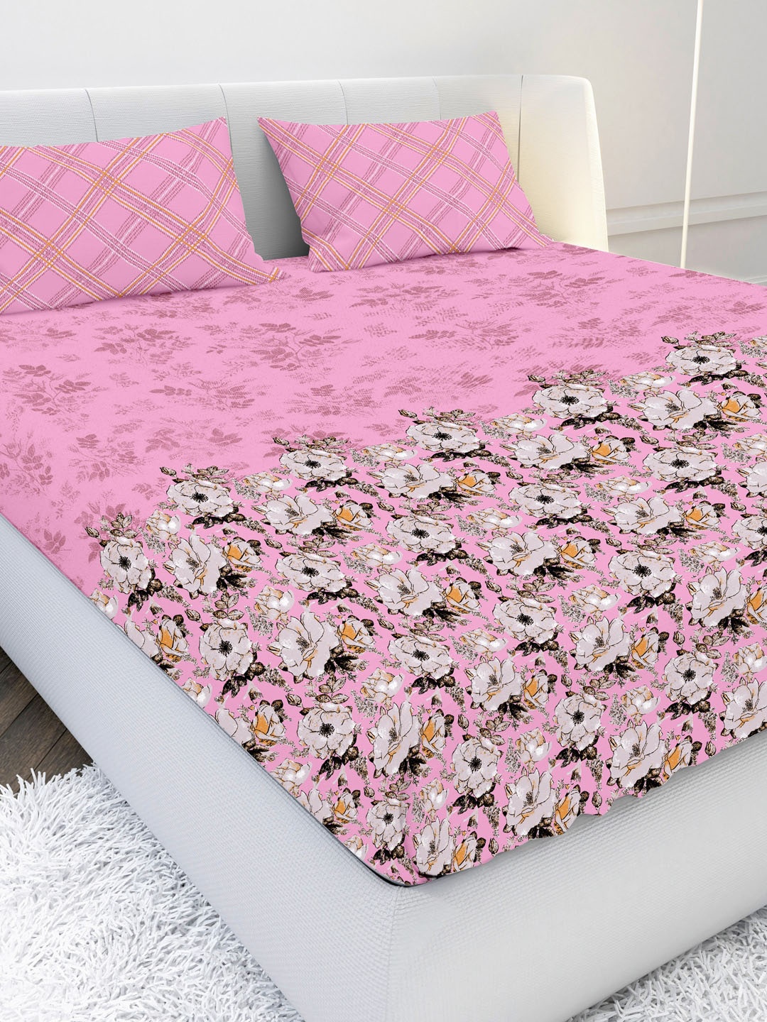 

MAYFAIR HOMES LONDON Pink Floral Printed 210 TC King Bedsheet with 2 pillow covers