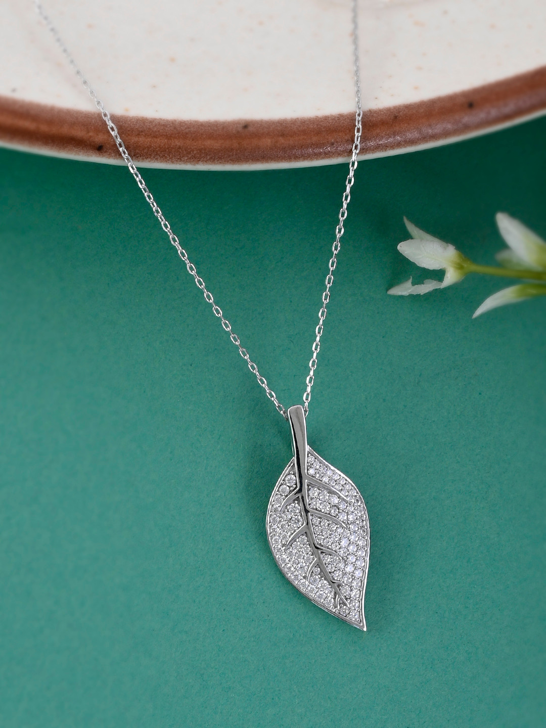 

Studio Voylla 925 Sterling Silver American Diamond CZ Exquisite Leaflet Pendant