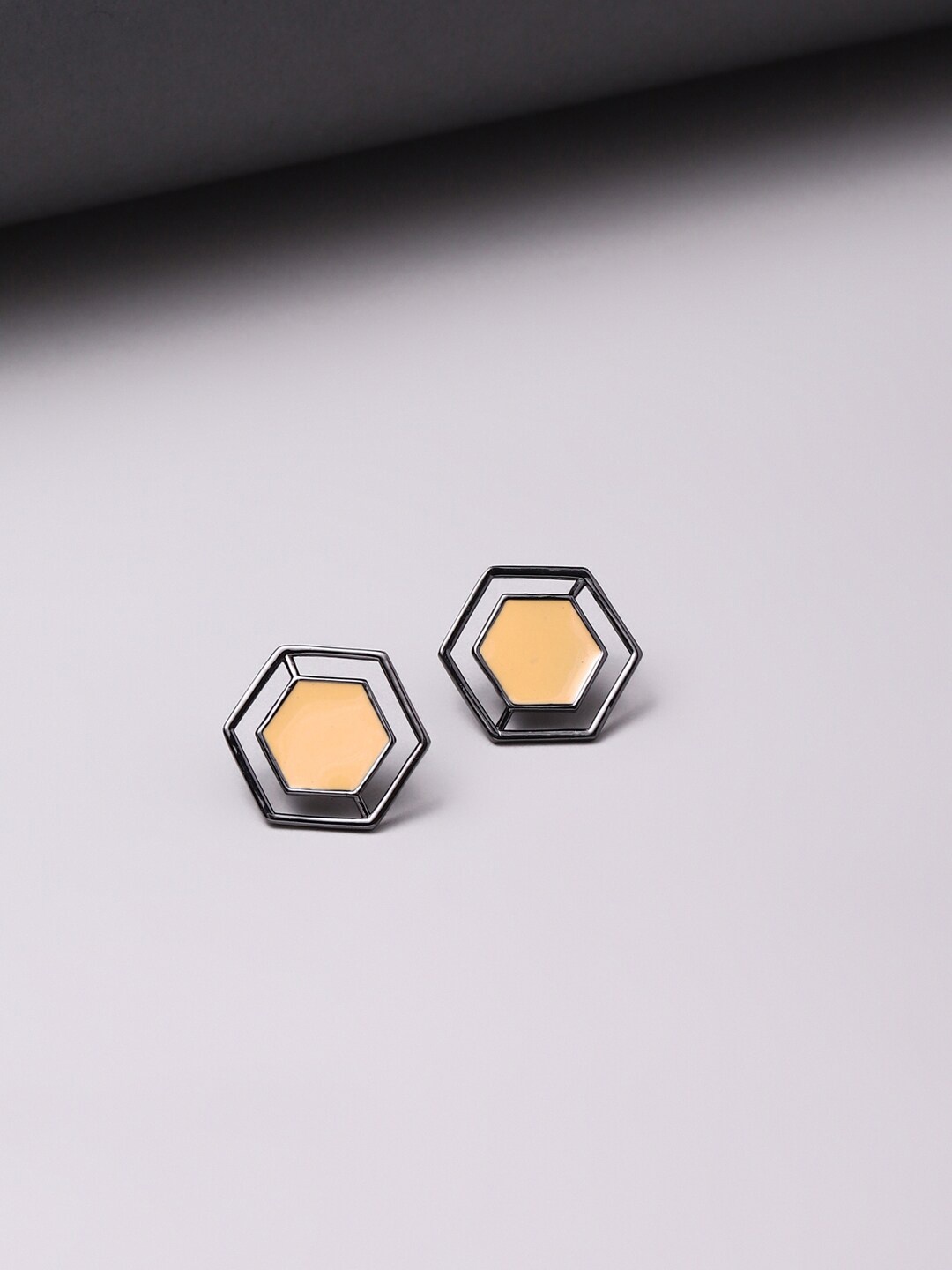 

Voylla Women Rhodium Plated Black & Yellow Geometric Studs Earrings