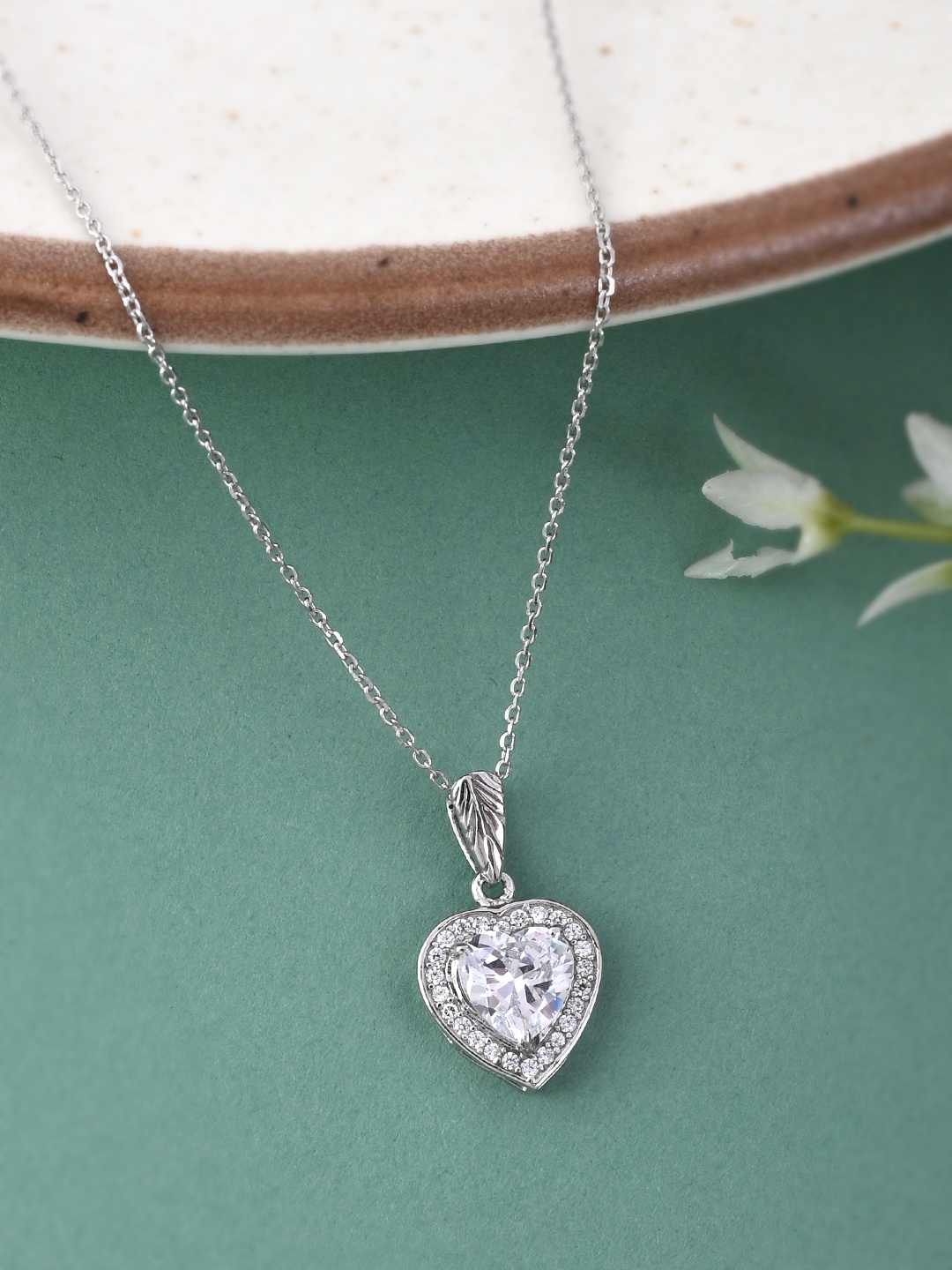 

Studio Voylla 925 Sterling Silver American Diamond CZ Chain with Sweet Heart Pendant